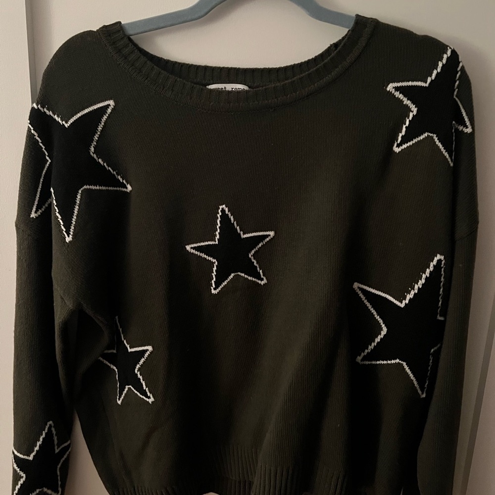 Star sweatshirt